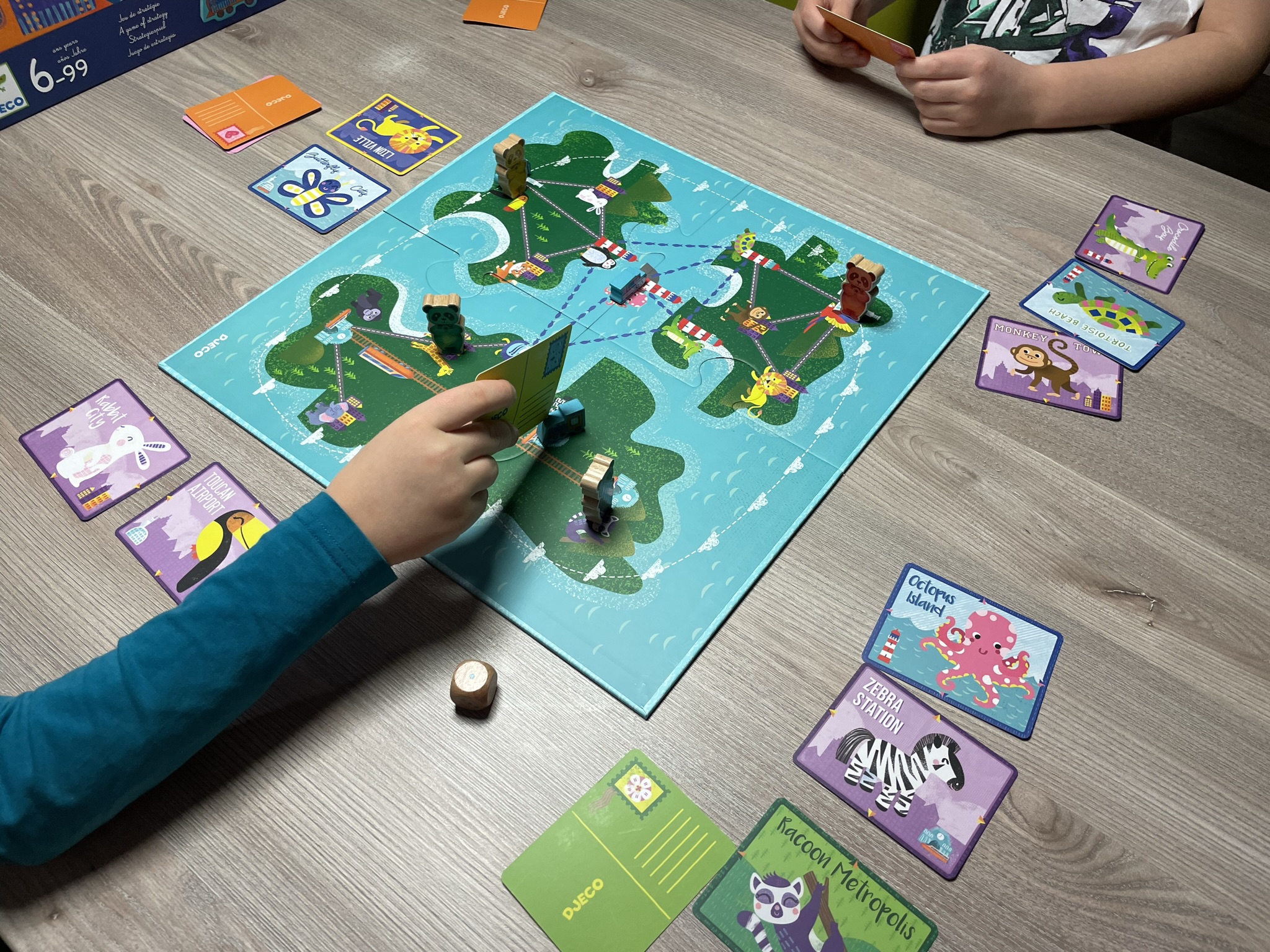 Spoločenská hra Djeco: Cesta okolo sveta